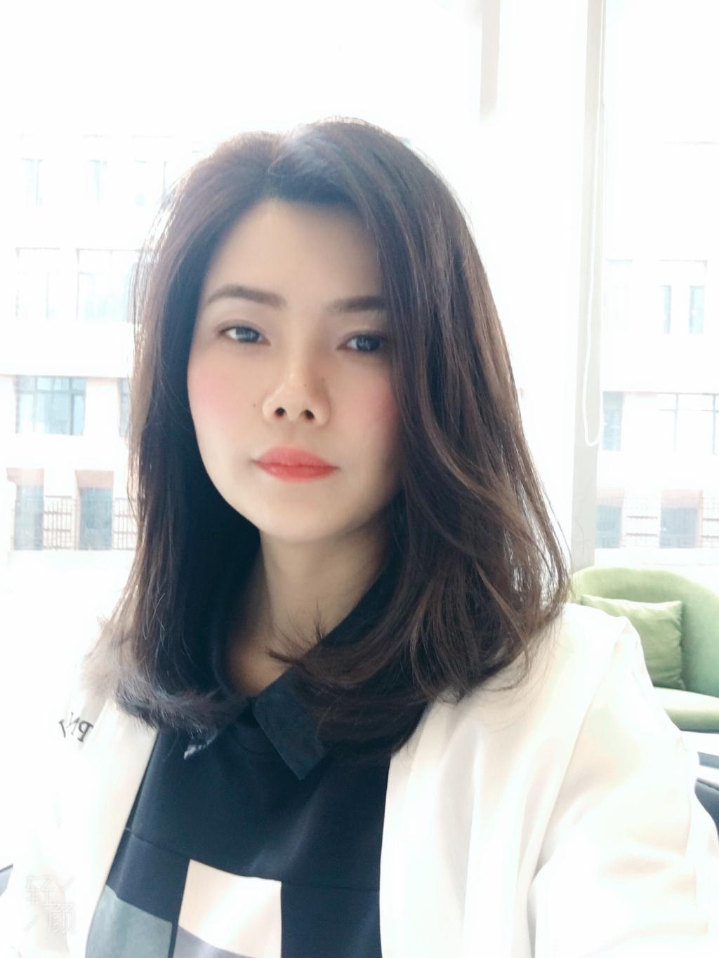 毕小君.jpg