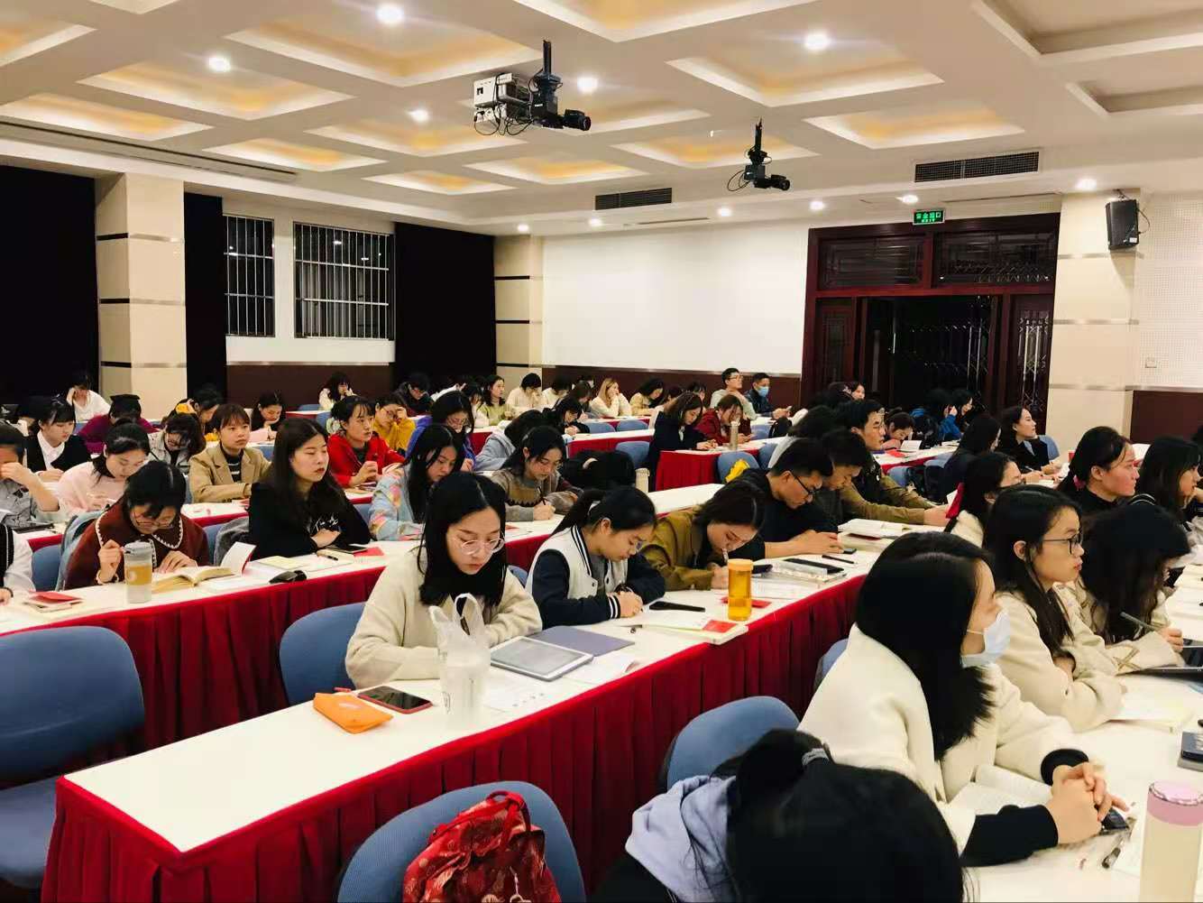 微信图片_20201123172822.jpg